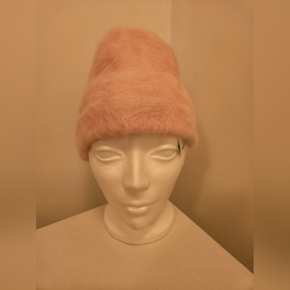 Aldo NWT Pink Fuzzy Women's Beanie Toque